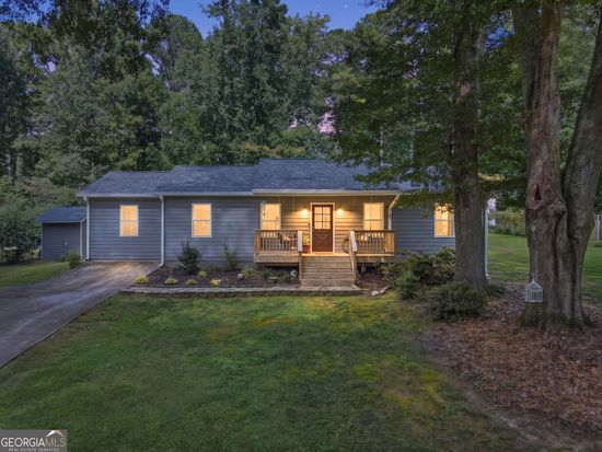 5314 Sugar Ridge Dr, Buford, GA 30518