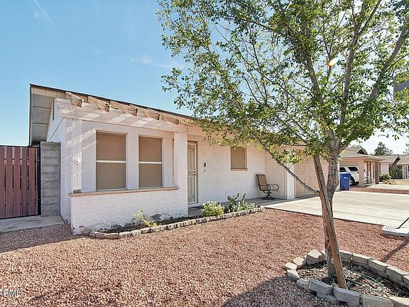 3rd image of 125 E JASMINE Street