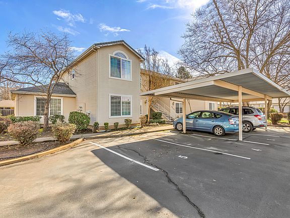 3rd image of 3040 Sheraton Ct