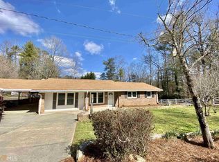 217 Robinhood Dr, Clarkesville, GA 30523