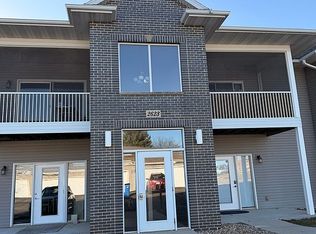 2623 Orchard Dr Unit 8, Cedar Falls, IA 50613