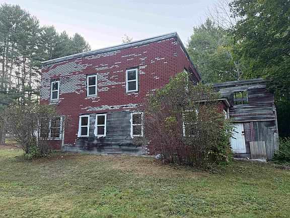 3rd image of 198 Village Road