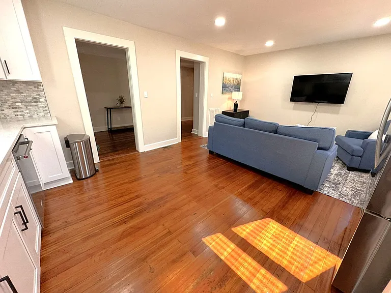 1249 Stokes St — Photo 13