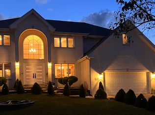21372 Brittany Dr, Frankfort, IL 60423