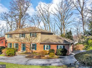 3445 Harrowgate Rd, York, PA 17402