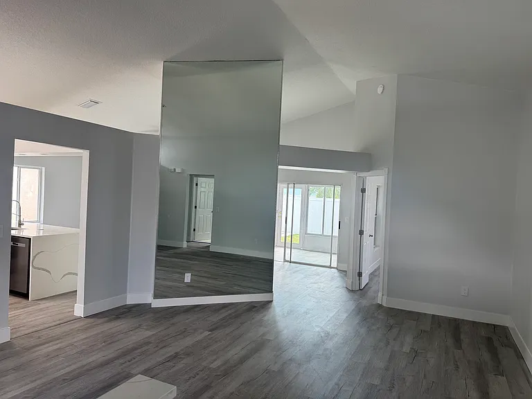 8614 Manassas Rd — Photo 2