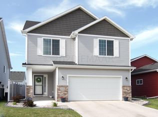 948 30th Ave W, West Fargo, ND 58078