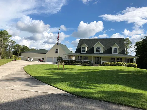 3780 Downwind Ln, North Fort Myers, FL 33917