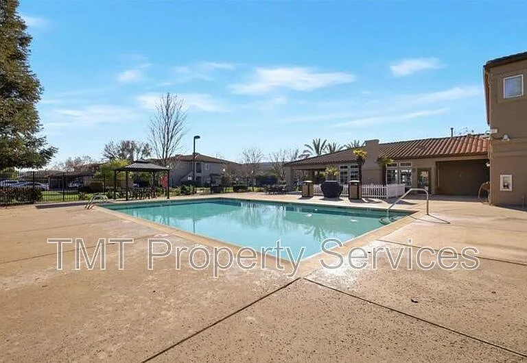 4200 E Commerce Way #1012 — Photo 11