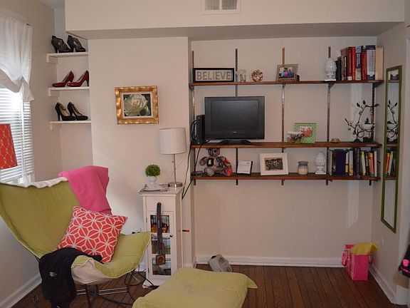 3rd image of 1204 Rodman St