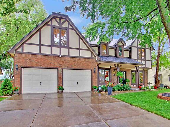 2nd image of 9305 E Shannon Way Cir