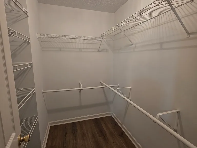 120 Cloverwood Dr — Photo 11