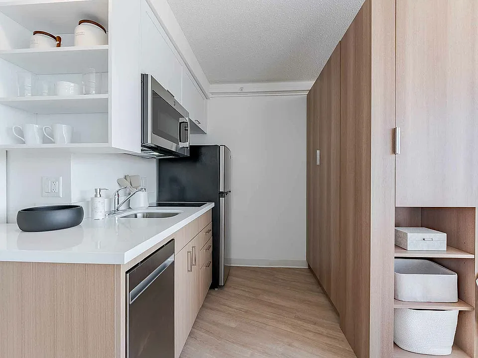 Tower701 - Furnished Studios
