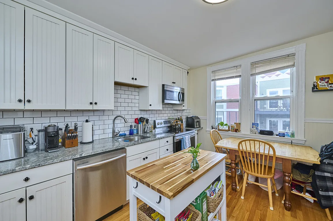 2 bed, 526 sqft, $2,500 — Photo 3
