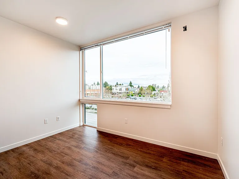 Freya Apartments - Private Studios + Social Connection — Photo 16