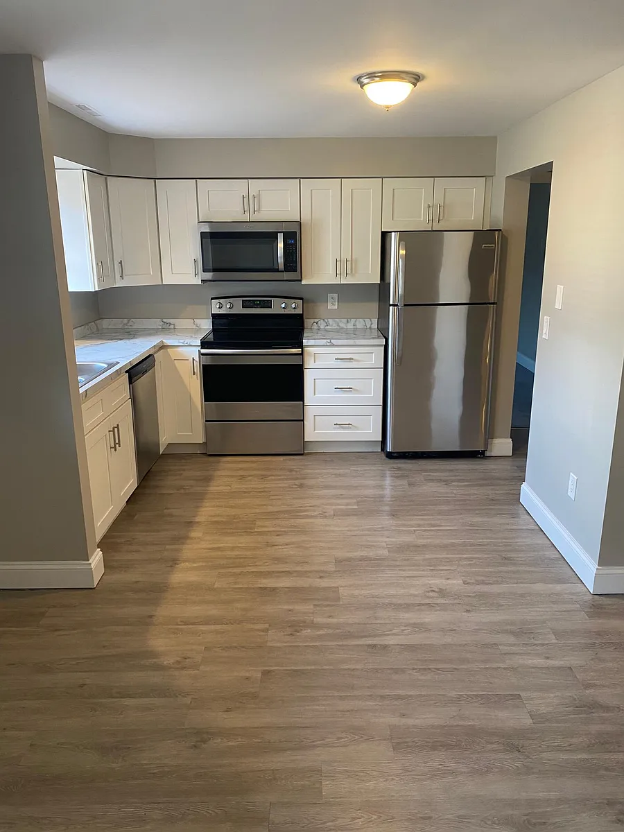 Building Photo - 614 Englewood Ave #1