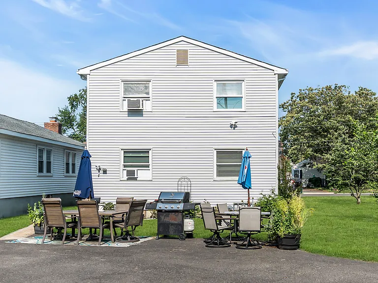 1264 Maplewood Rd #A — Photo 32