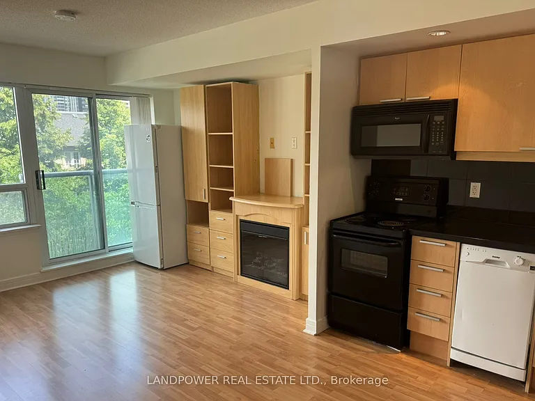 19 Avondale Ave #312 — Photo 6