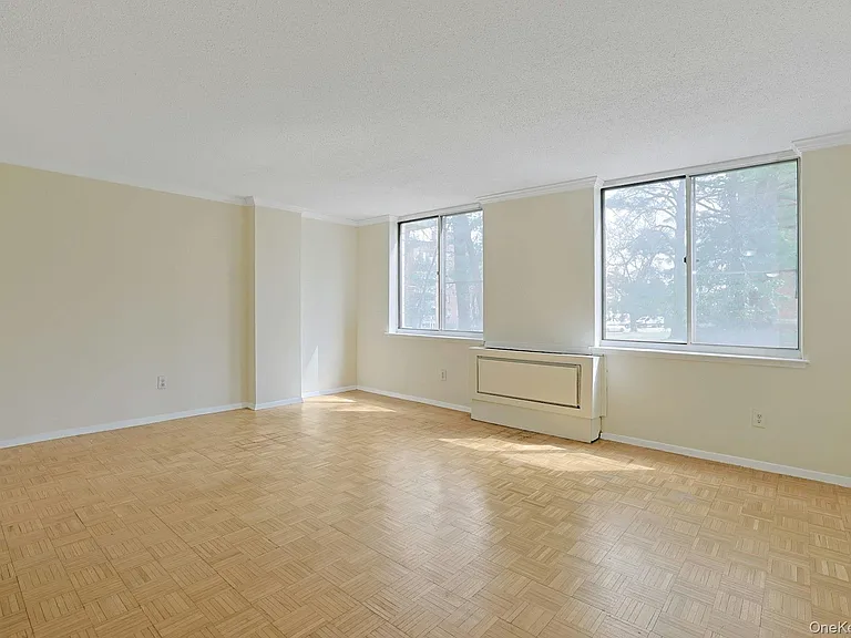 1270 North Ave #2L — Photo 2