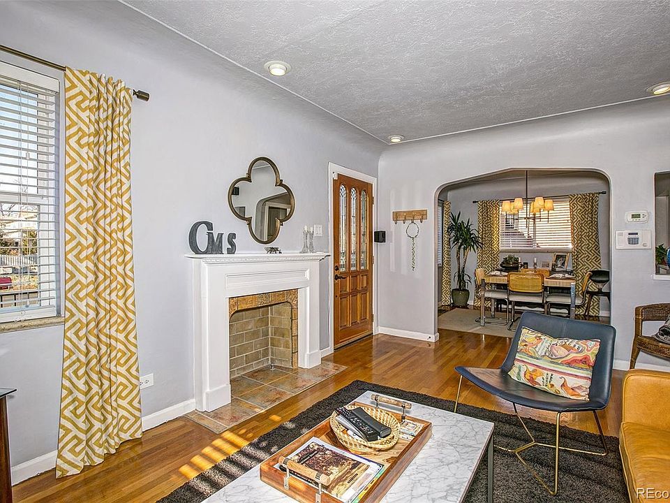 Living Room 4