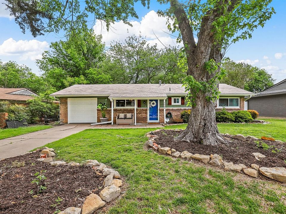 1109 Benbrook Ter, Benbrook, TX 76126 Zillow