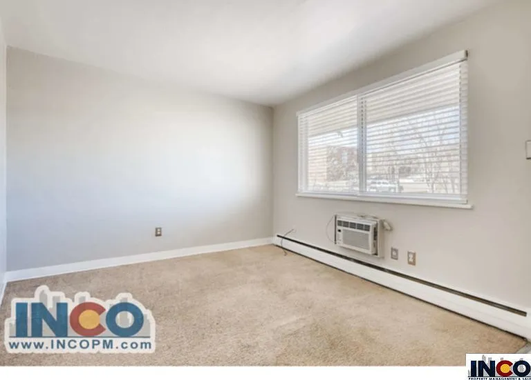 5540 S Sherman St #14 — Photo 4