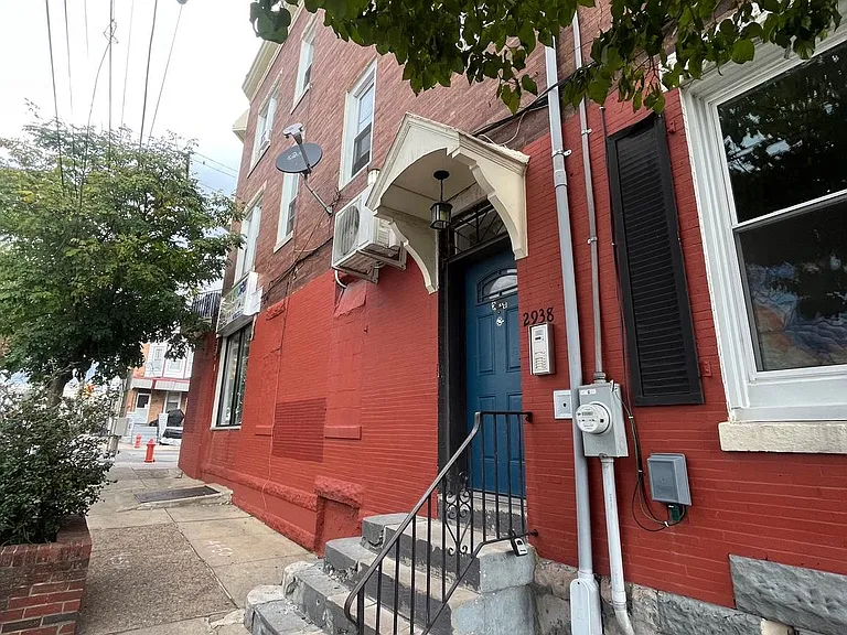 2938 W Oxford St #2R — Photo 2