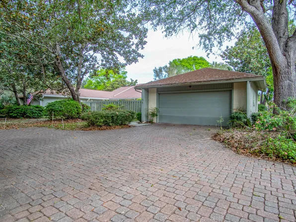 900 Bay Dr APT 58, Niceville, FL 32578