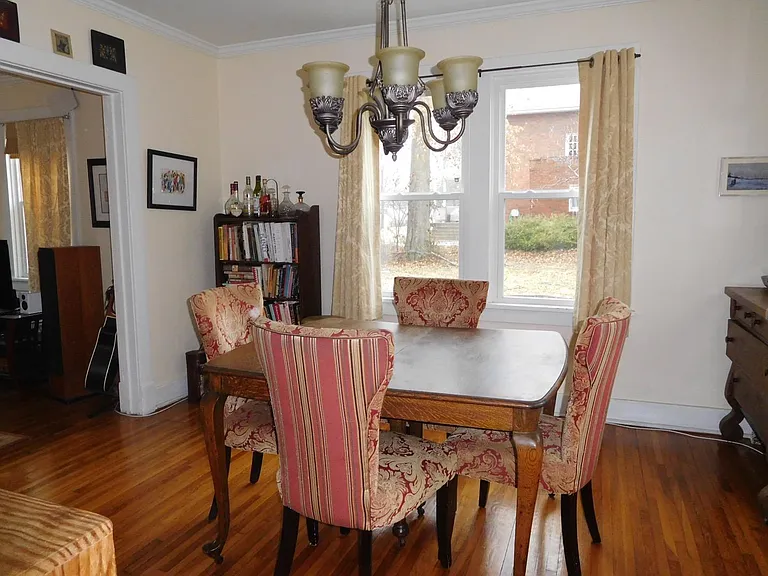 107 Park Hill Ave — Photo 5