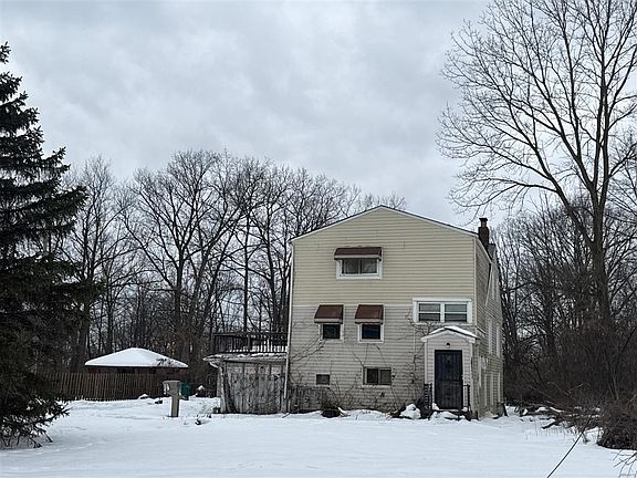 3rd image of 7340 Wright Ave