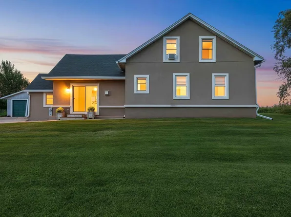 1372 Phillips Rd, Green Bay, WI 54311