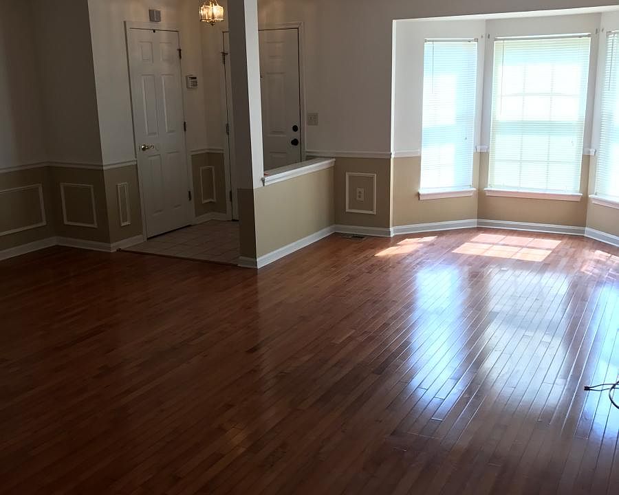 1st image of 320 Althea Ct