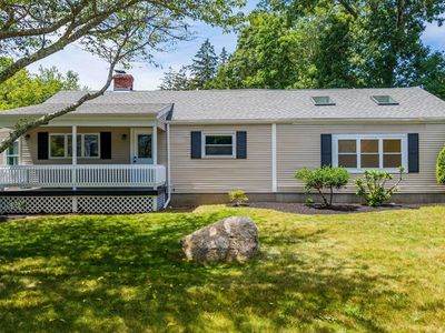 367 Middle Rd, Acushnet, MA, 02743