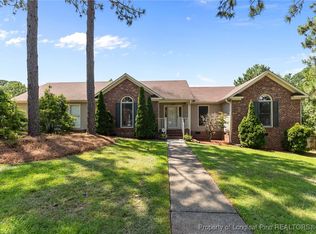 5549 Lockridge Rd, Fayetteville, NC 28311