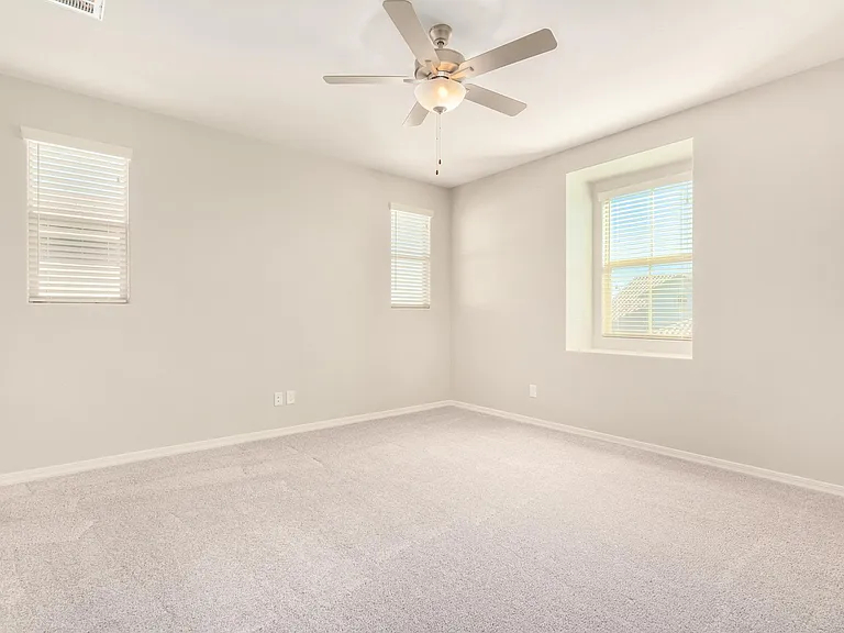 2570 S Quaintance St — Photo 14