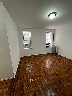 5th image of 2100 Beekman Pl #1D