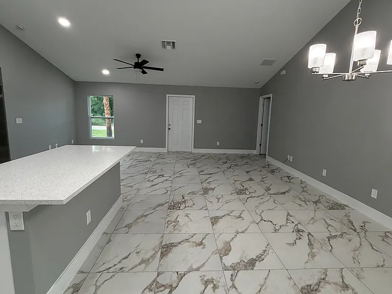 2875 NW 35th Ave — Photo 30
