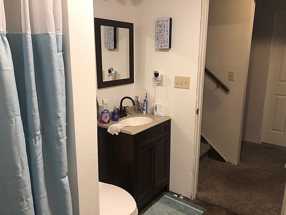 3rd image of 614 E Sierra Ave