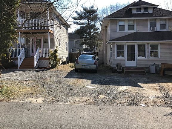 2nd image of 110 Tennyson Ave