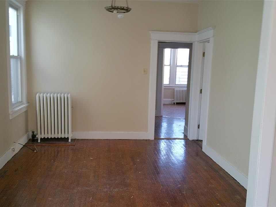 2nd image of 161 Audubon Ave #2