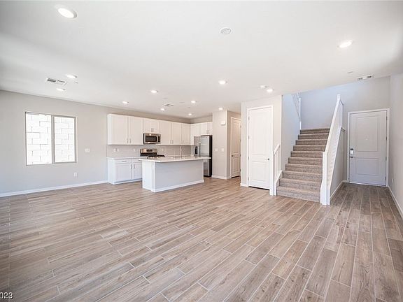 4th image of 11579 Desert Hollow Ave