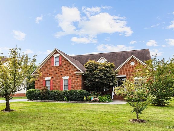 2nd image of 9465 Crescent View Dr