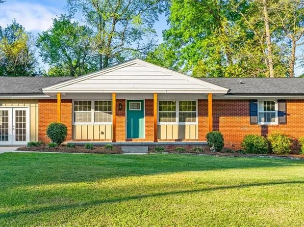 3106 Goodall Dr, Greensboro, NC 27407