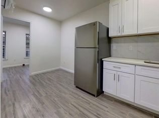 954 3rd Ave #2, Brooklyn, NY 11232