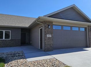 2427 E Joshua Cir, Sioux Falls, SD 57108