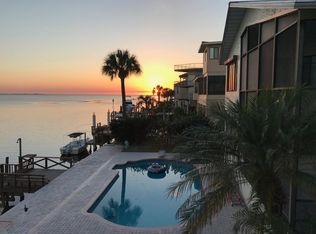 5008 Westshore Dr, New Pt Richey, FL 34652