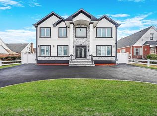 58 Georgia St, Valley Stream, NY 11580