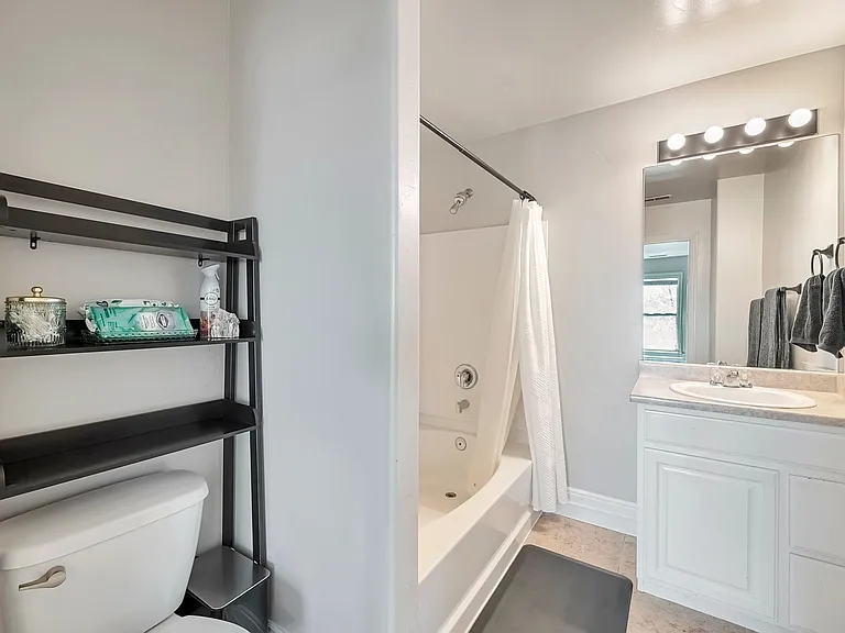 4911 W Calton Ln — Photo 13