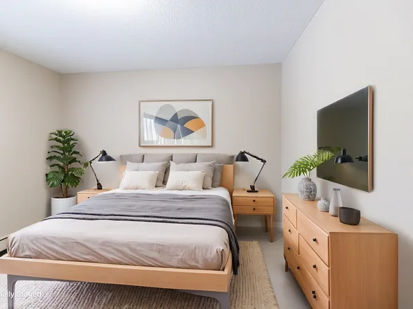 3023 Blakiston Dr NW, Calgary, AB T2L 1L7