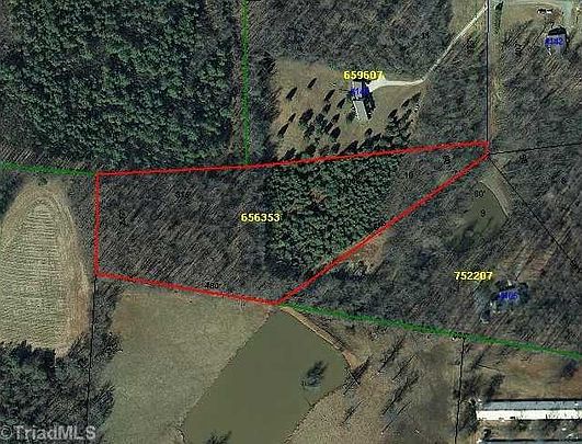 2nd image of 3927 Fox Grove Trl